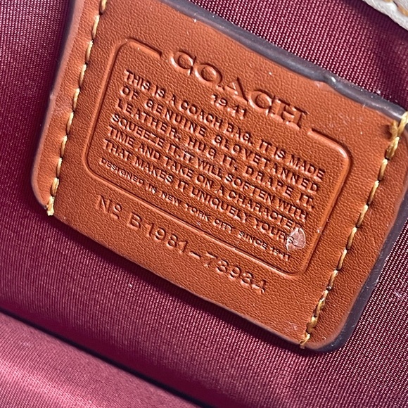 COACH Riley 18 en toile exclusive F73934 white good condition - Picture 4 of 13